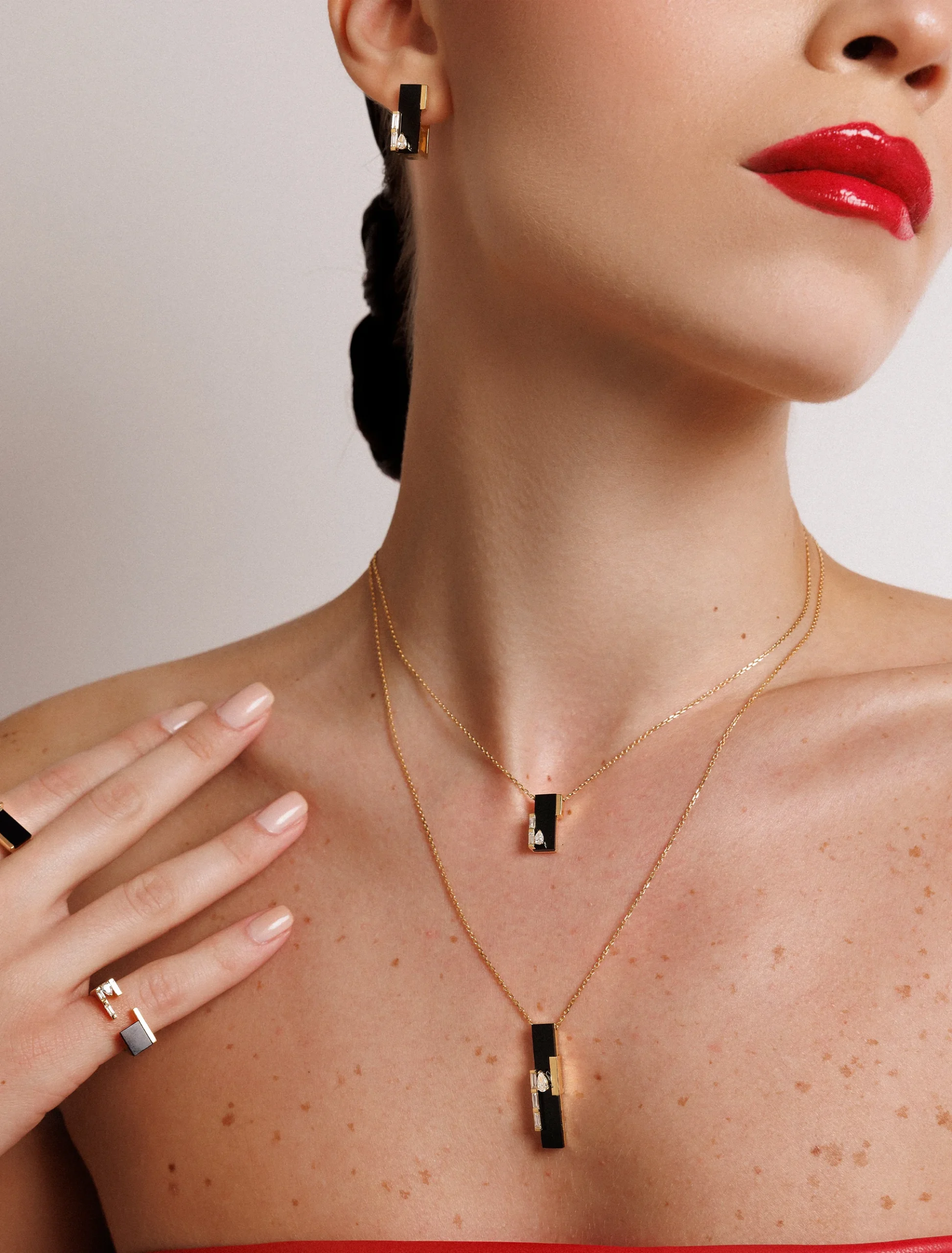 Verse Pendant - Image 2